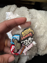 Load image into Gallery viewer, Shoe charms
